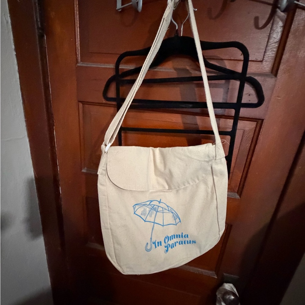 Gilmore Girls- In Omnia Paratus Canvas Shoulder Bag - Picture 2 of 3